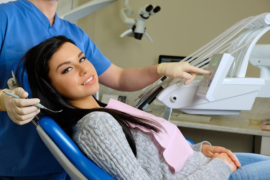 Best Dental Clinic in East Delhi: Your Gateway to Exceptional Oral Health