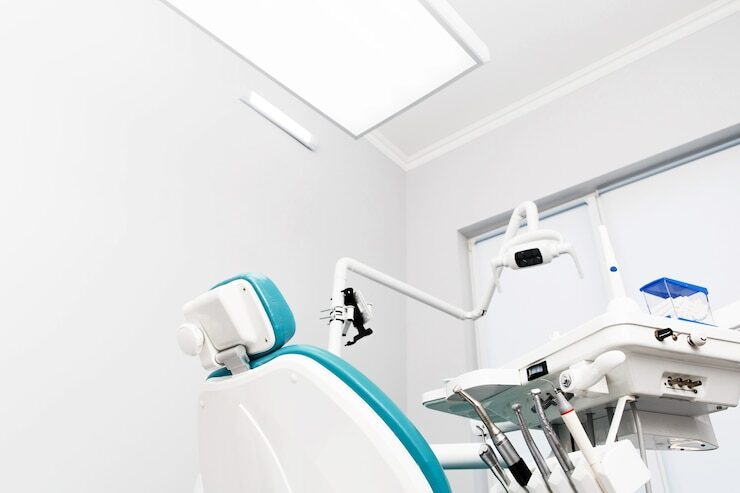 Best Dental clinic in East Delhi