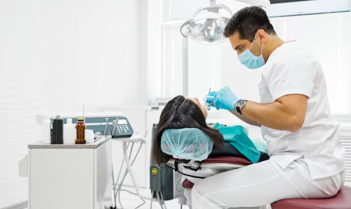 Best Dentist Clinic in East Delhi
