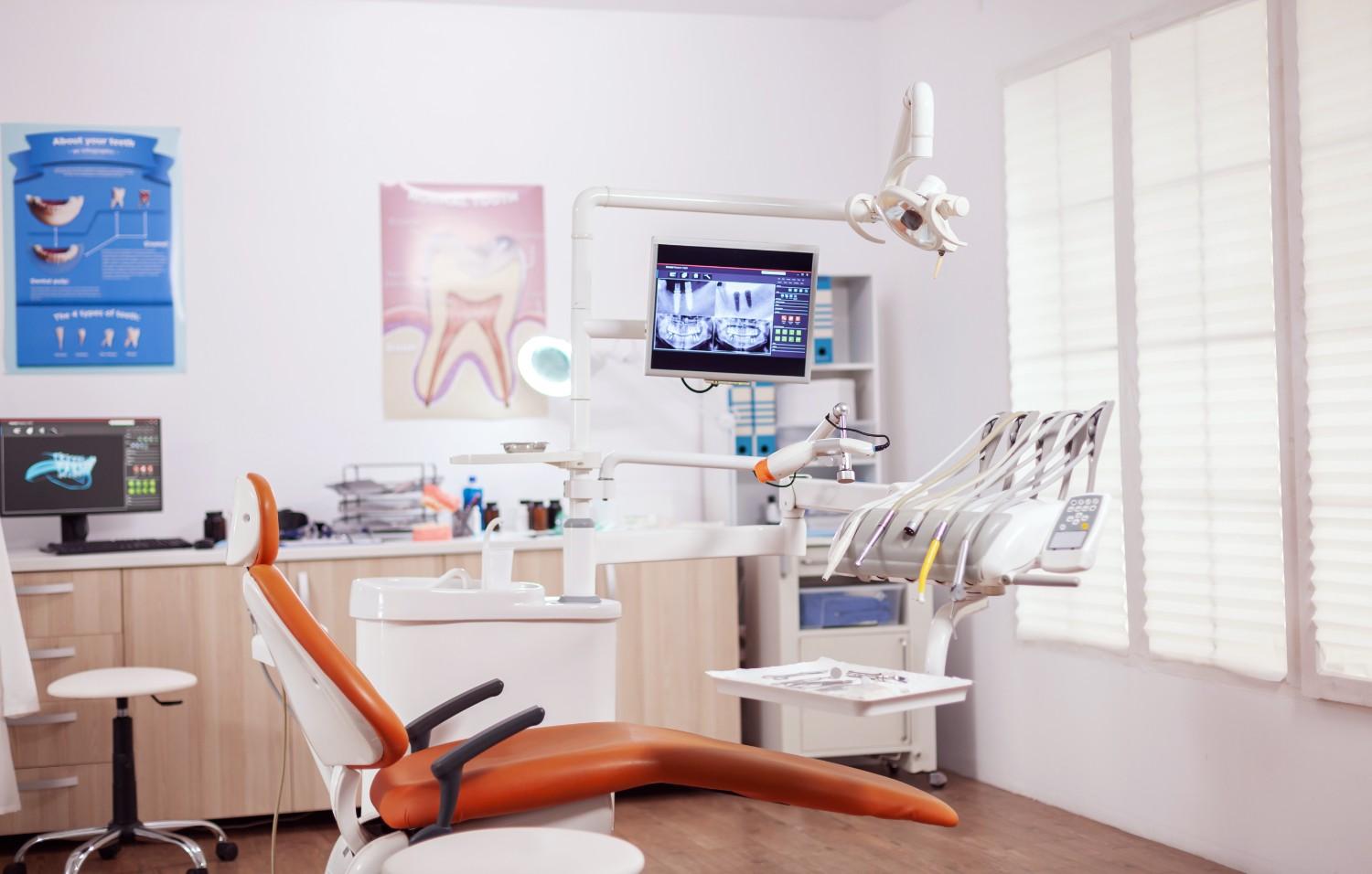 Best Dentist Clinic in East Delhi