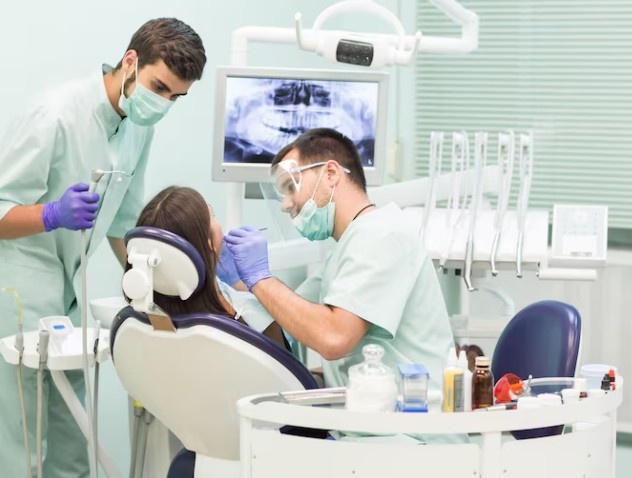 Best Dentist Doctor in East Delhi