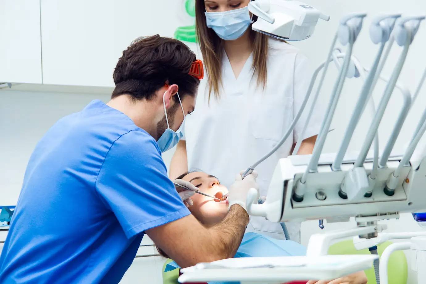 Dental Clinic in Shahdara
